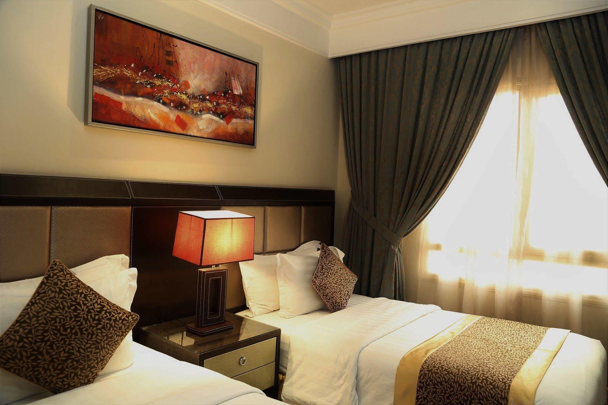 Boudl Kuwait Al Fahahil Aparthotel Kuwait City Exterior foto